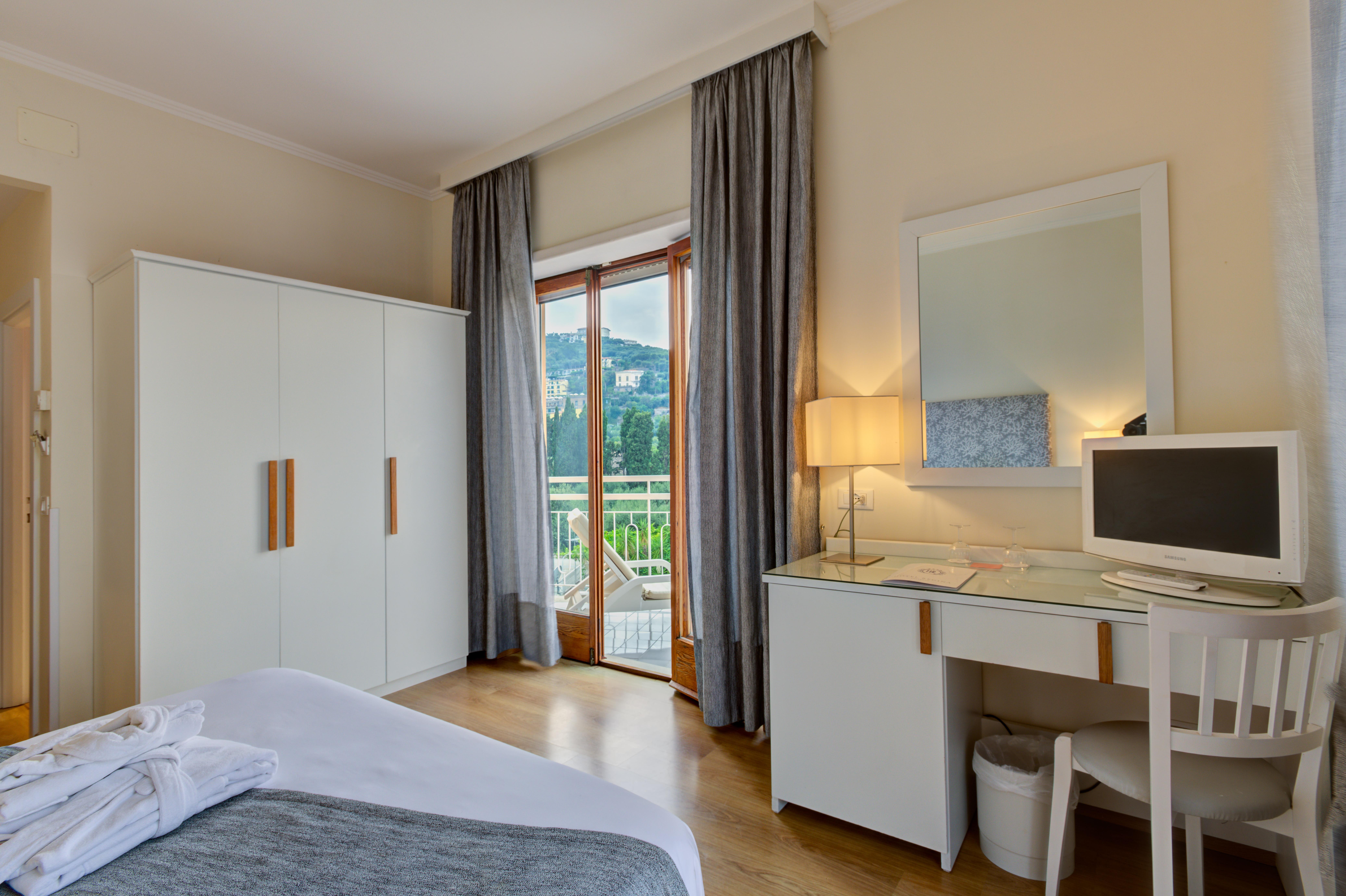 Boutique Hotel Regina Sorrento Ngoại thất bức ảnh