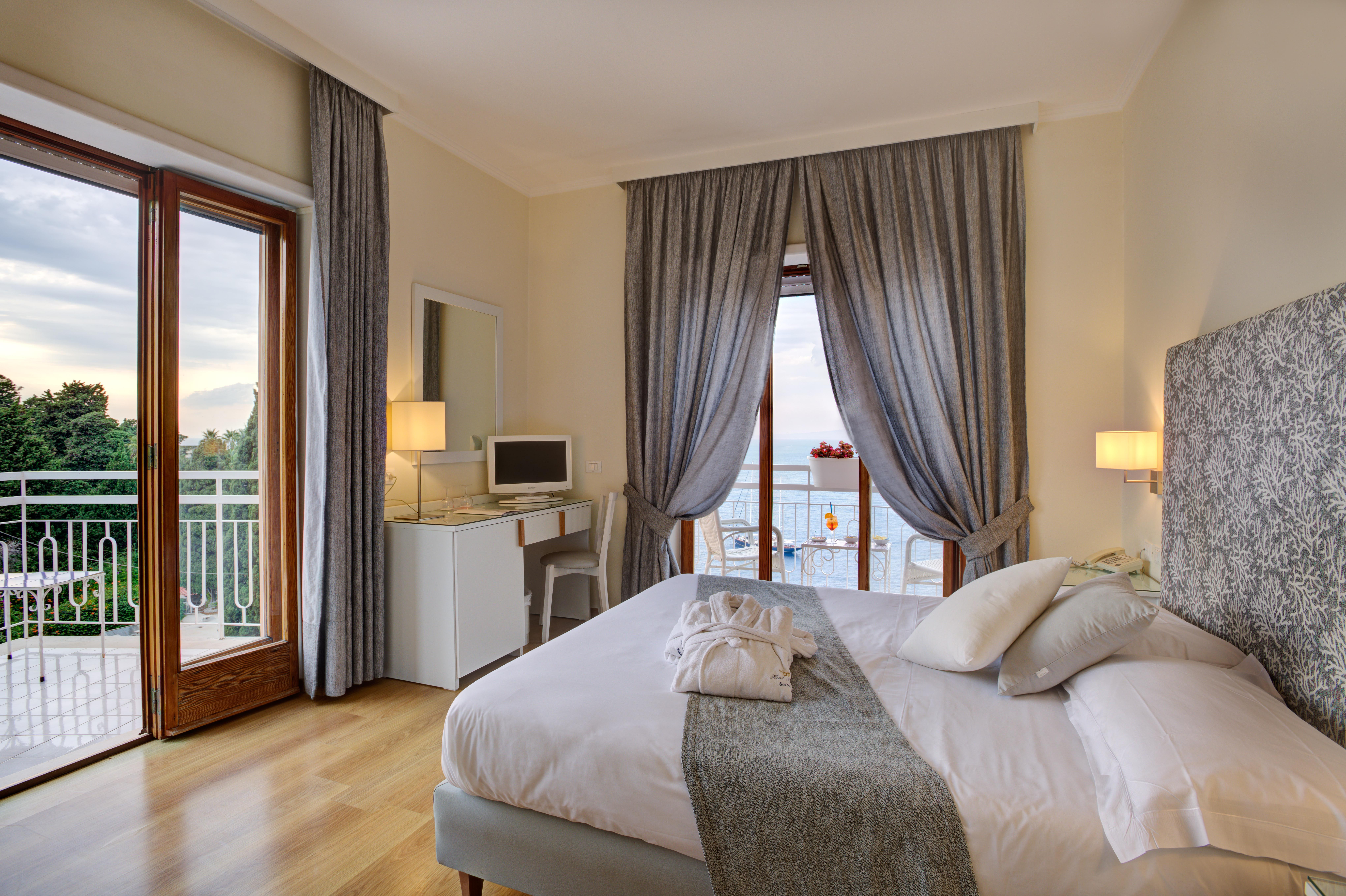 Boutique Hotel Regina Sorrento Ngoại thất bức ảnh